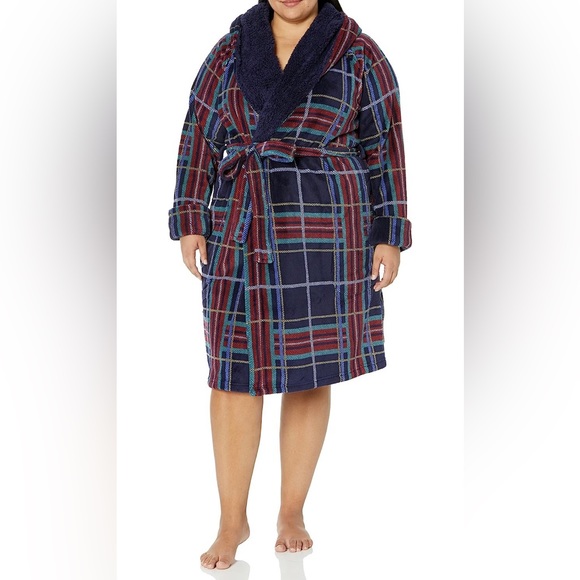 Vera Bradley Women’s Plush Fleece Robe - Picture 3 of 8